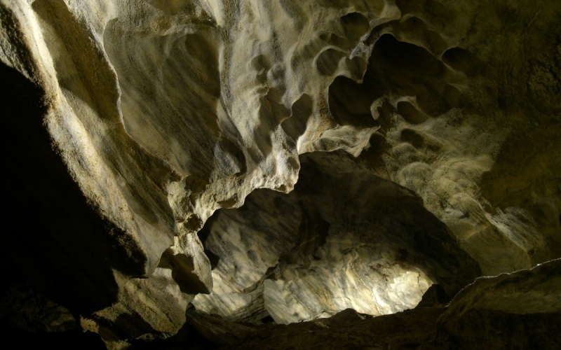 Chýnovská jeskyně - mramorový labyrint